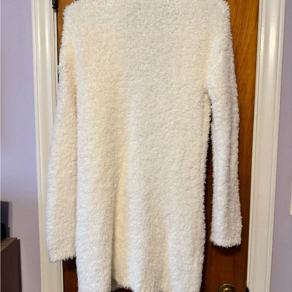 Pink Republic Cozy White Fuzzy Cardigan - Picture 2 of 2